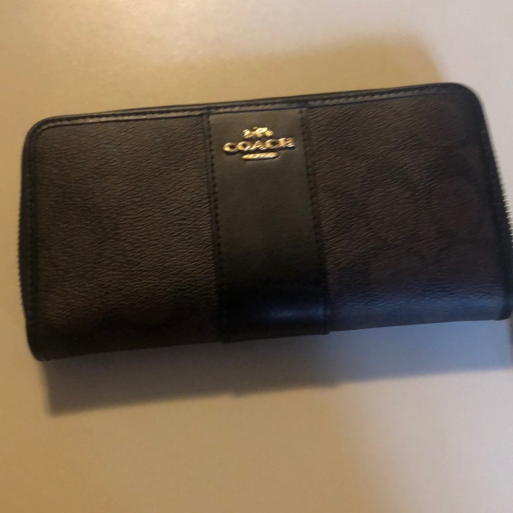 Coach wallet